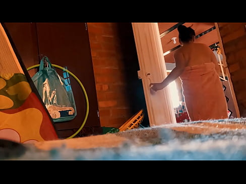 ❤️ Dayım mənim arxamca duşa girir, mən duş qəbul edərkən məni sikir. Rus pornosu bizdə ❌