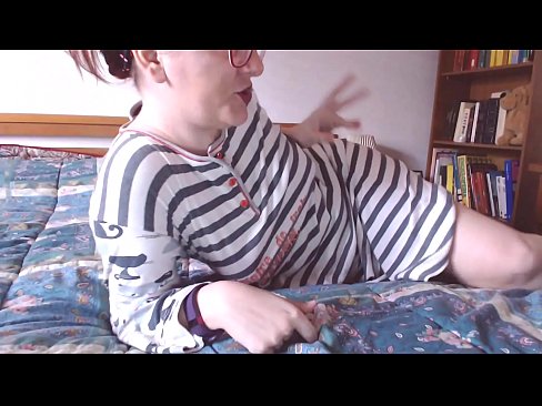 ❤️ Bu böyük qara xoruzu ağzına al kiçik qul Rus pornosu bizdə ❌